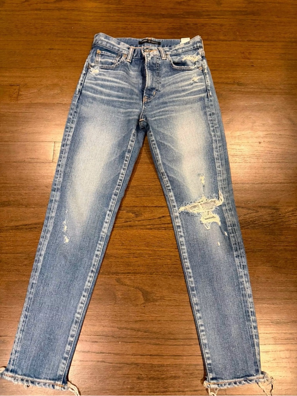 Moussy Vintage Distressed Slim cut skinny Blue Jeans, size 24